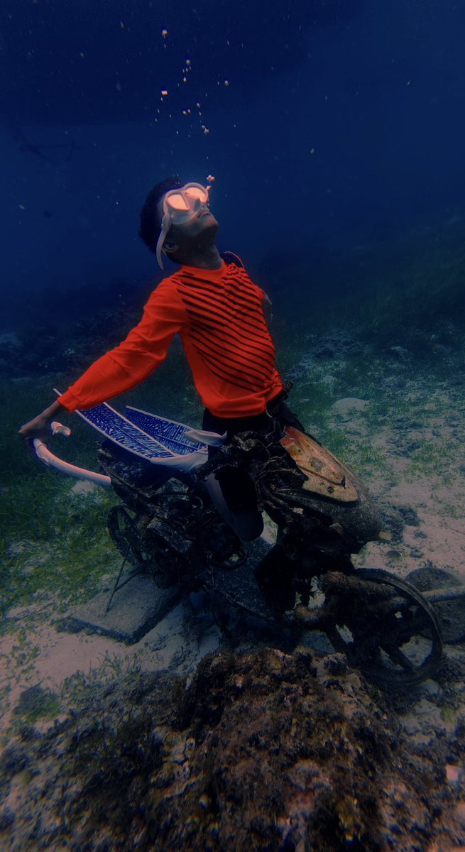 Nonitzz1's tweet photo. Im Enjoying freediving now https://t.co/7cATygc7qf