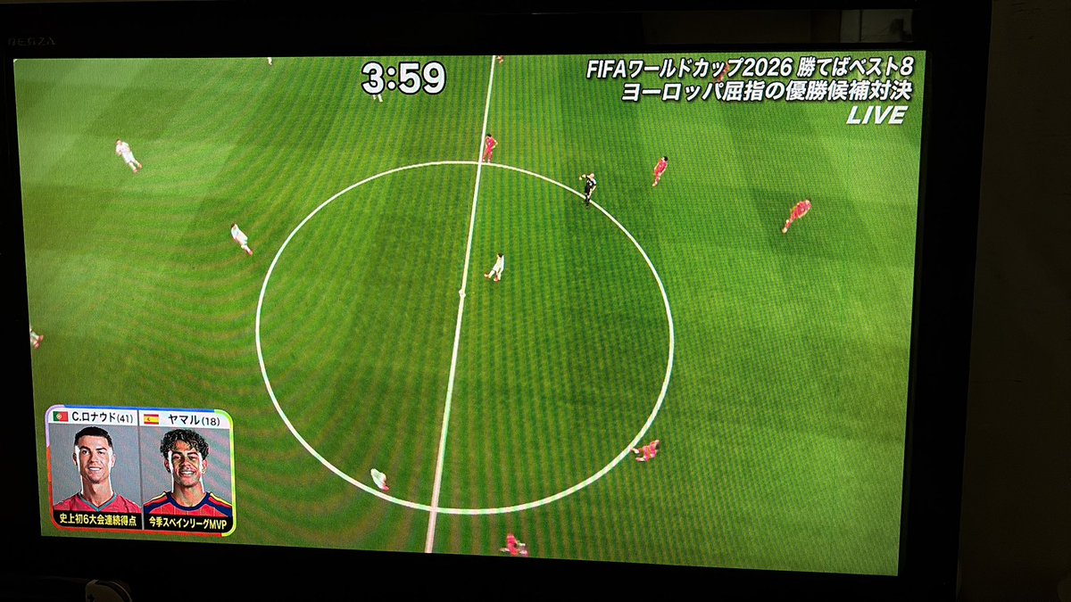 KAMI52's tweet photo. 起きちゃうよねwww気になるから！ポルトガル🇵🇹×スペイン🇪🇸 #fifaworldcup #worldcup https://t.co/mfQYJeSgyd