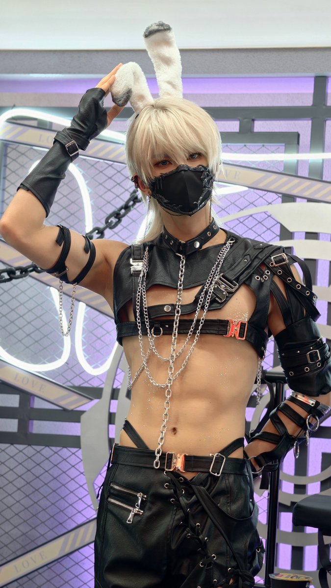 NightingaleMiru's tweet photo. Love and Deepspace × Anime Expo 2026

Day 3 Outfit — Xavier

📍Booth: SH-1920, Los Angeles Convention Center
#LoveandDeepspace #恋と深空 #恋与深空 #러브앤딥스페이스 #AnimeExpo #AX2026 https://t.co/9B1m5DatJf
