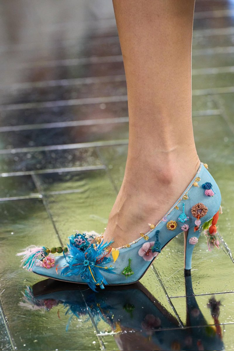 LaModeUnknown's tweet photo. The TOTAL look of ✨️Christian Dior✨️ by Jonathan Anderson Fall/Winter 2026 Couture.🪡 https://t.co/SUMdZJrwmb
