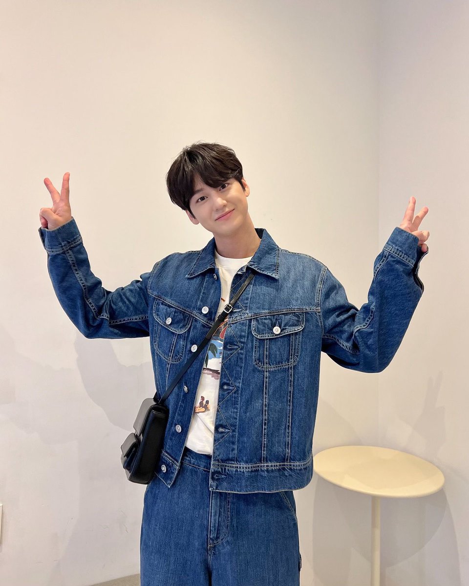 bbeomum's tweet photo. 7월 7일은 김범의 날

1년에 한 번 뿐인 김범의 생일 축하합니다!!!
어느덧 버미 좋아한 지 1년이 되어가네요~~~ 
맛난거 많이 드시고 행복하세요💕 언제나 응원합니다! 정말 많이 사랑해요🫰🏻 https://t.co/5MBEDuZKfi