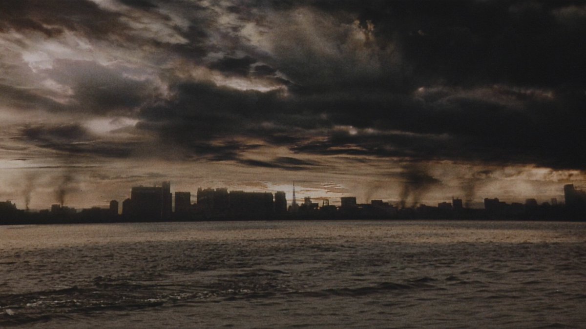 glennmassari's tweet photo. Pulse (2001)
dir. Kiyoshi Kurosawa https://t.co/65U71tO1xp