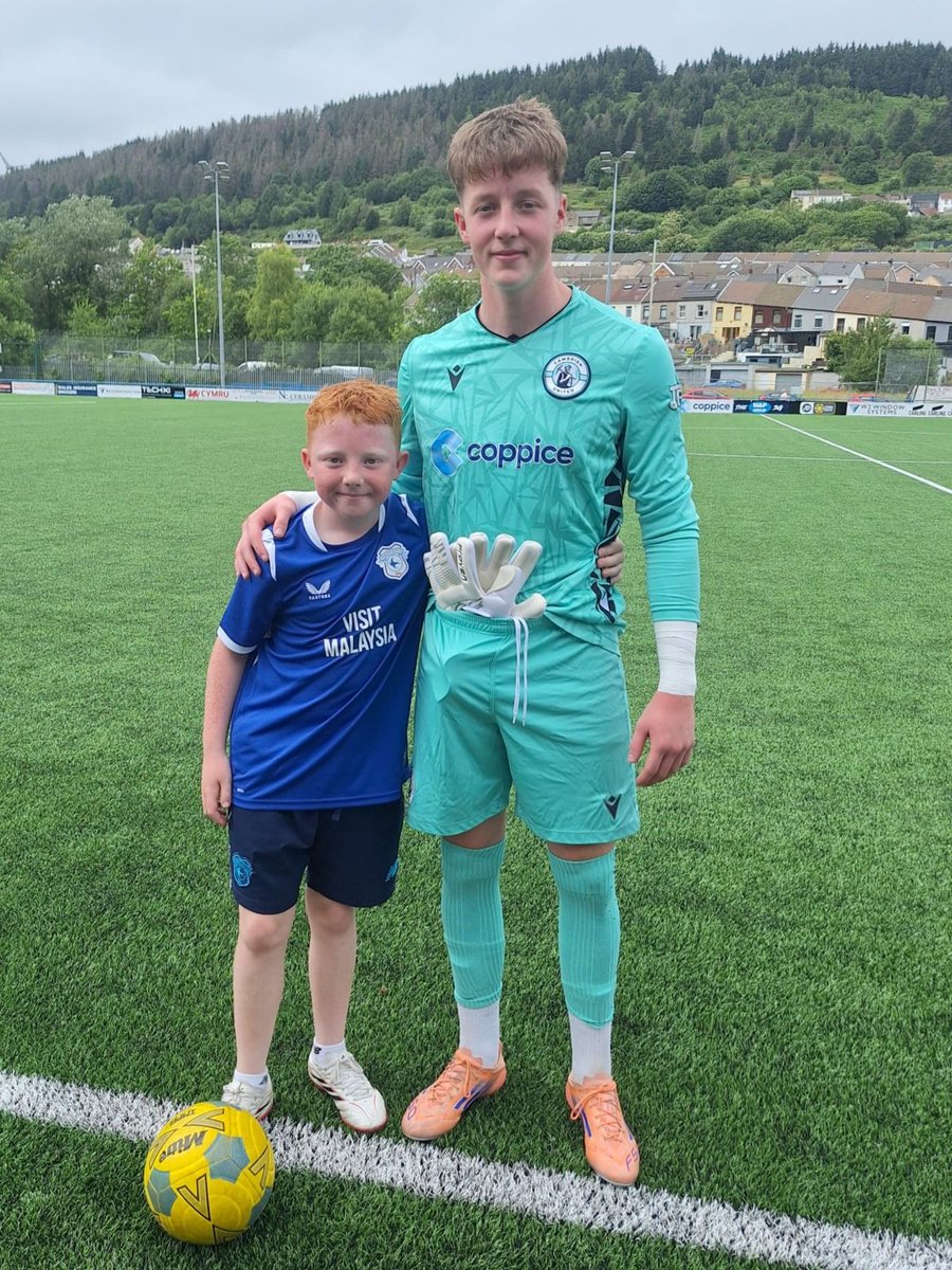 johnmorganccfc's tweet photo. ⚽️ Proud moment on Saturday watching Mason make his 1st team debut for @CamUtdMen in a pre season friendly. A 25 minute substitute appearance in a tight game and a 1-0 win @IntelligentGK Well Done Mas 👏 👏 https://t.co/9BiEXfgHn0
