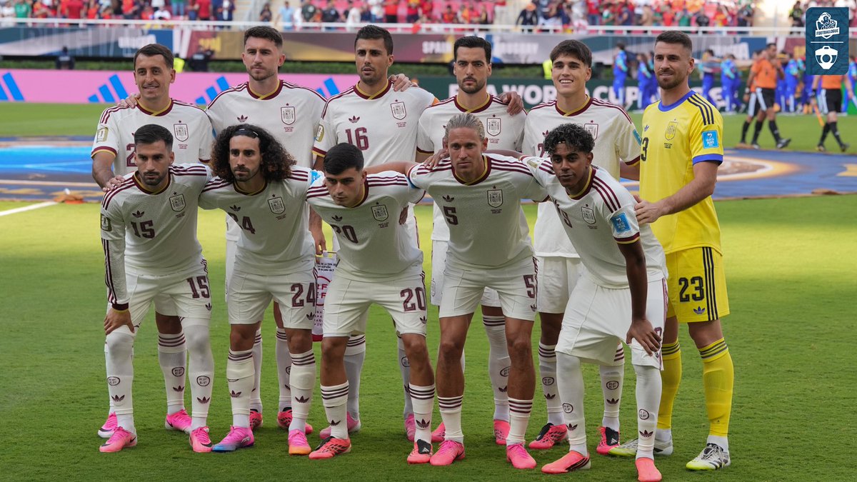 Footballogue's tweet photo. L'Espagne n'a toujours pas encaissé 𝗟𝗘 𝗠𝗢𝗜𝗡𝗗𝗥𝗘 𝗕𝗨𝗧 dans cette Coupe du Monde ! 😱🇪🇸

⛔️ 𝗖𝗟𝗘𝗔𝗡 𝗦𝗛𝗘𝗘𝗧 contre le Cap-Vert (0-0)
⛔️ 𝗖𝗟𝗘𝗔𝗡 𝗦𝗛𝗘𝗘𝗧 contre l'Arabie Saoudite (4-0)
⛔️ 𝗖𝗟𝗘𝗔𝗡 𝗦𝗛𝗘𝗘𝗧 contre l'Uruguay (0-1)
⛔️ 𝗖𝗟𝗘𝗔𝗡 𝗦𝗛𝗘𝗘𝗧 contre l'Autriche (3-0)

⛔️ 𝗖𝗟𝗘𝗔𝗡 𝗦𝗛𝗘𝗘𝗧 contre le Portugal (0-1)

𝗗𝗜𝗡𝗡𝗡𝗡𝗚𝗨𝗘 !