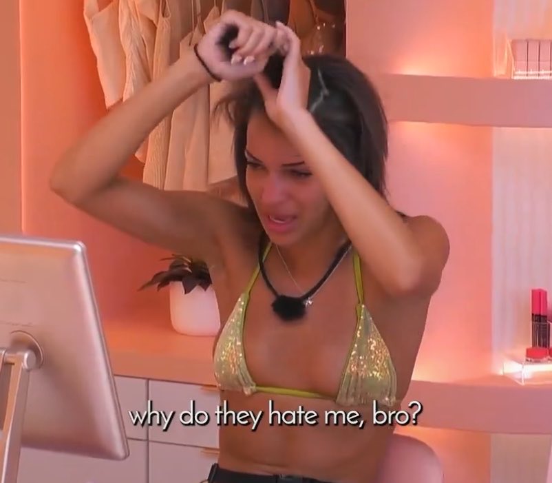 cpfbestie's tweet photo. Kayda is crying cuz she thinks America hates her🥺… babe it’s Zach not you #loveislandusa https://t.co/BE9BkTTUIk
