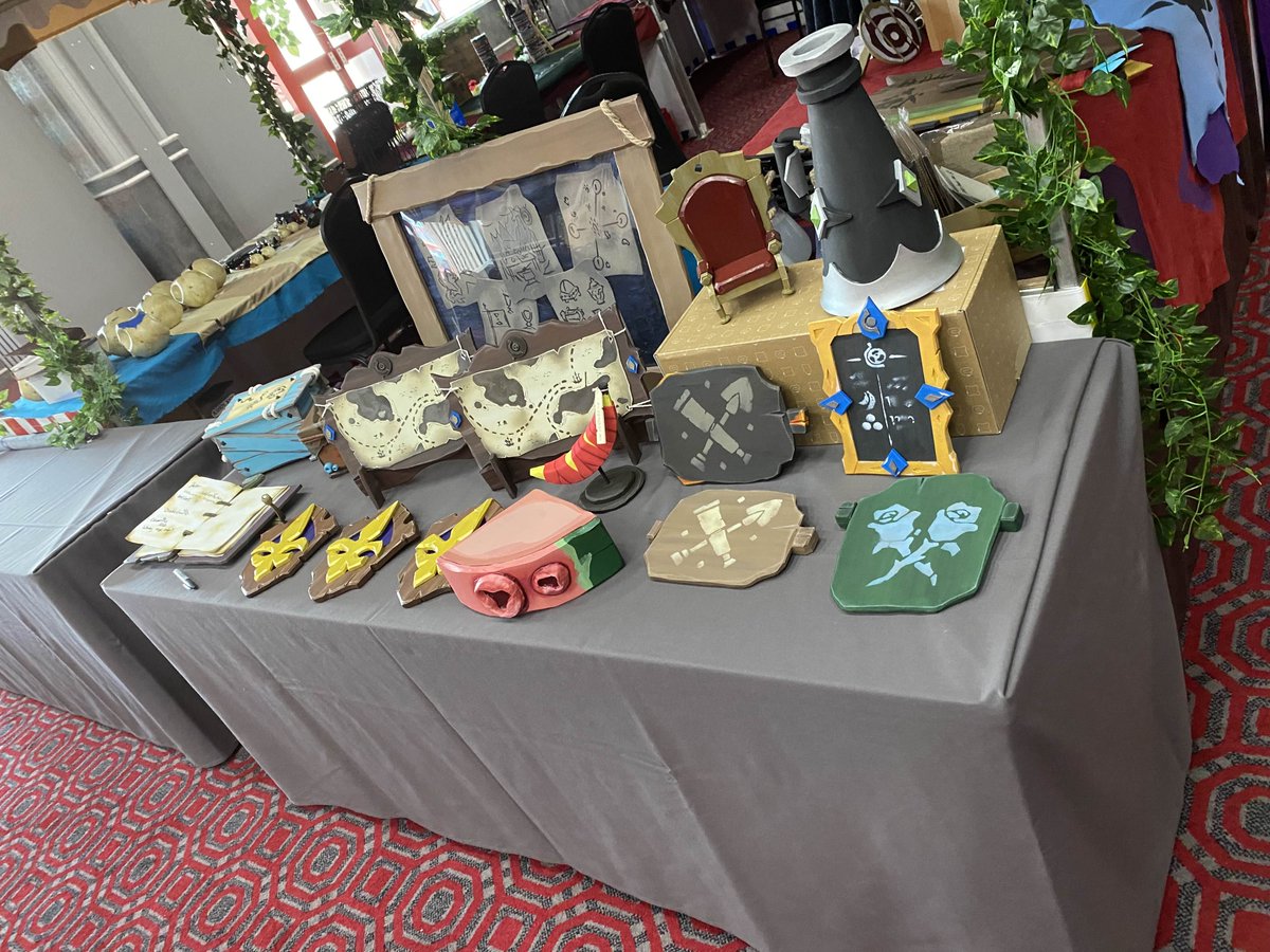 SoTFest's tweet photo. Vendor Highlight, SoTFest's own @LootinLizalaroo 

A propmaker who turns Sea of Thieves treasures into real‑world loot. Hand‑crafting everything from weathered chests and cursed relics to trinkets and pirate‑worthy artefacts, badges and cards

#SoTFestV #SeaofThieves https://t.co/XQUHQzo6h4