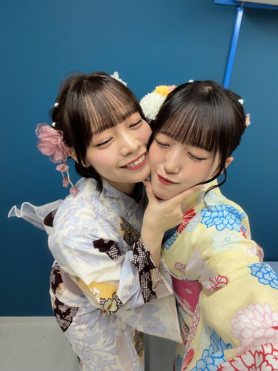 yurika_spv_'s tweet photo. おはよ〜！
昨日は髪型お揃いだったなこさん💗と話しかけてくれたひよちゃんもえのちゃん（みゆさんふたばちゃんもゆりかのスマホで撮り忘れた😿🤦🏻‍♀️）🩵と大好きな赤福ねぇさんと撮ってもらいました🫶🏻
ノースサウンドしか勝たん❕😚 https://t.co/tTya5LYFbk