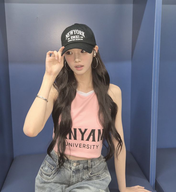 yuhrbabe's tweet photo. paranoja outfit https://t.co/GfNmKTqOnu