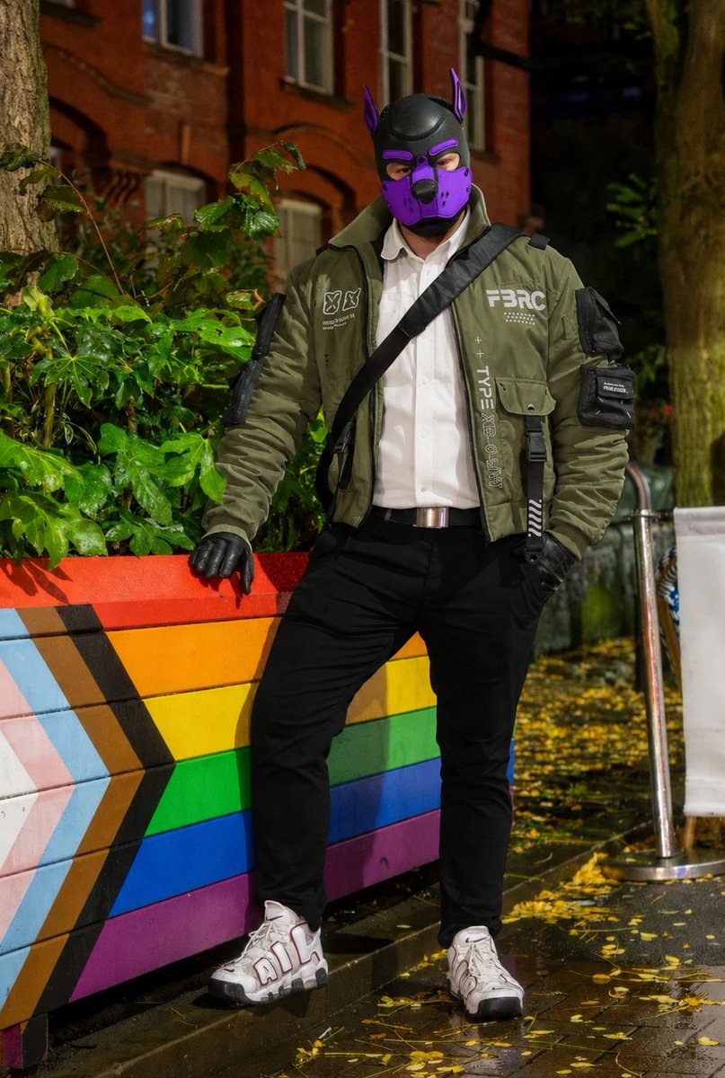 Deej_pup90's tweet photo. Stylish and pride moment to be a part of LGBTQ 🏳️‍🌈 https://t.co/r2NW9zg1Hz