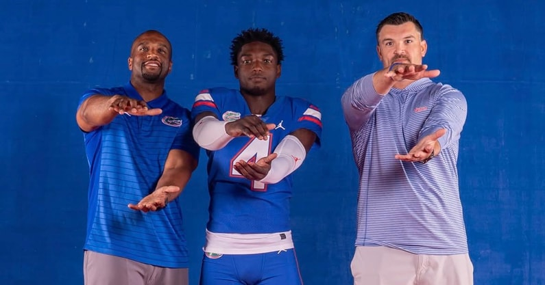 Corey_Bender's tweet photo. BREAKING: Florida has landed a commitment from DB Kamauri Whitfield 🐊

The Orlando native and Gators' No. 1 target at nickel is staying put in the Sunshine State.

STORY: https://t.co/zJoWkkHqpb https://t.co/4COC4ofzPD
