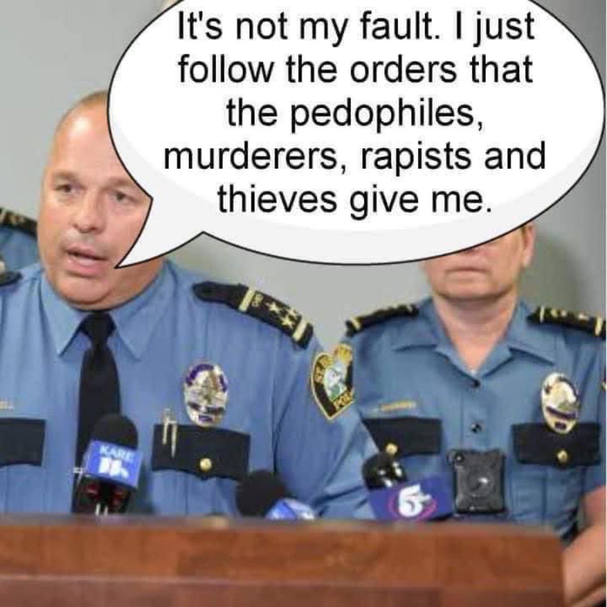 KrakkedCranium's tweet photo. @JasonBassler1 @disorderNchaos That should show you an every fucking American that cops are our enemy. They will arrest you for anything. Stop supporting these pieces of shit.. https://t.co/EiTrgr4jMb
