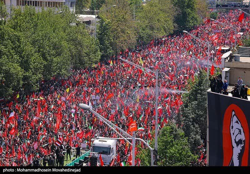 msh842376's tweet photo. رود خونین انتقام
سرخ ترین تشییع تاریخ
#باید_برخاست https://t.co/AqfeS9Oaiq