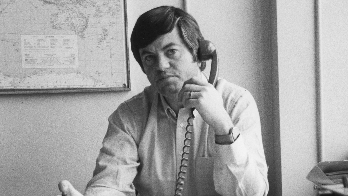 SophieTucker88's tweet photo. A Happy 53rd Anniversary to the BBC Radio 4 consumer rights programme Checkpoint with (the recently departed) Roger Cook! #BBCRadio4 #RogerCook #Checkpoint https://t.co/l60XUROn7E https://t.co/4jCSABWr4H https://t.co/YyFiy7sd5c https://t.co/AuVibJtTJD