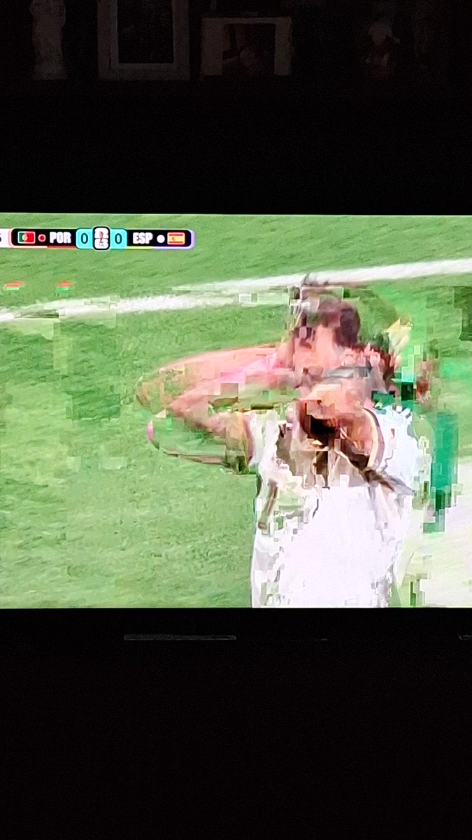 AndresCMaine's tweet photo. @canal5uruguay @antel_tv Avisen al que esta de gurdia que se ponga las pilas https://t.co/5ZkQeiud9Z