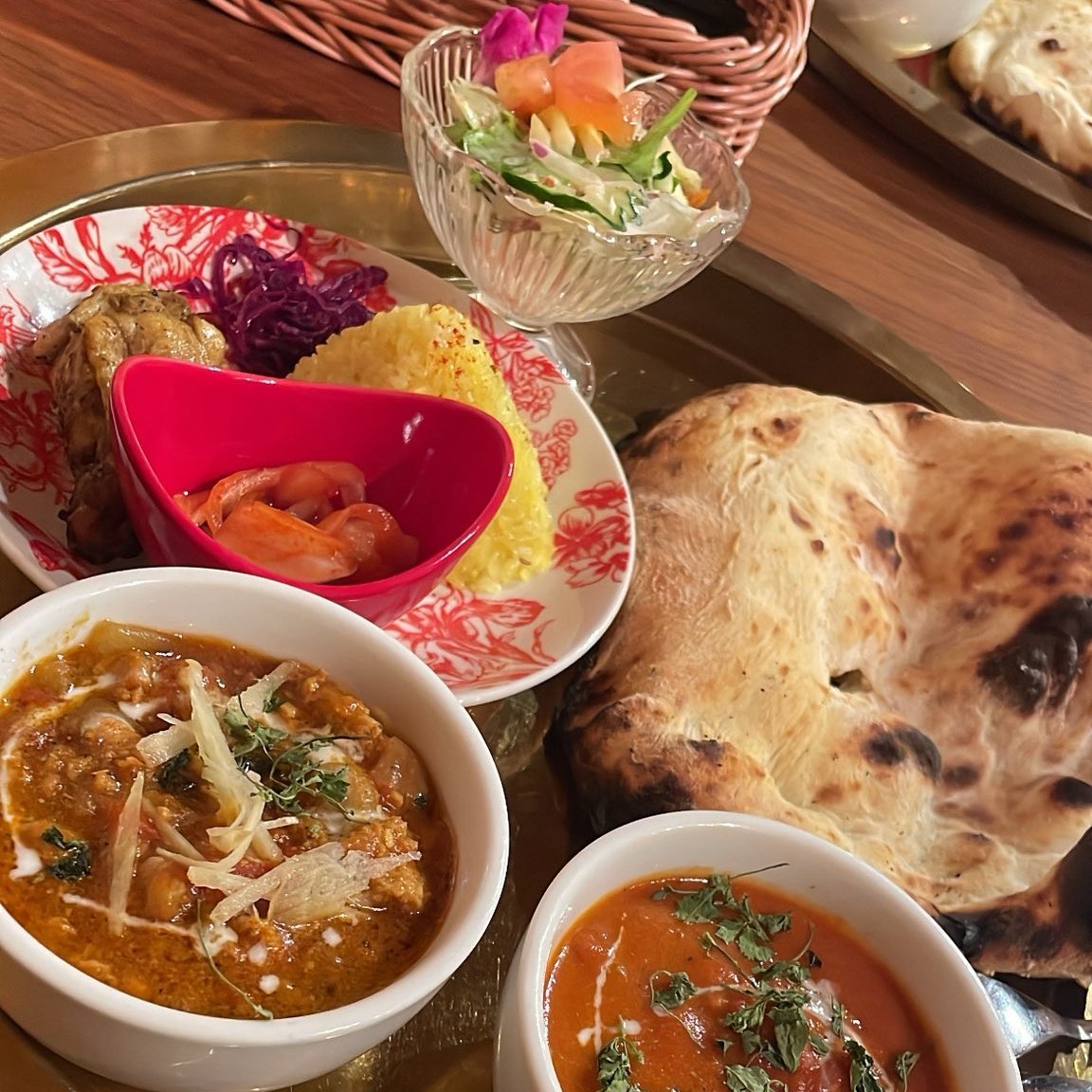 rasoi_jp's tweet photo. 文月七日🎋おはようございます。
ラララ🎶ラソイはあなたの“台所🎶
【ランチ11時30分～】
本日もお待ちしております。
#裏千葉ビーフ山椒カレーライス
#ラソイろランチ
#ゆなもんラッシー
#らっしー
#らそりん
#ちーばこカレー部
#裏千葉
#ラソイ
#千葉市 https://t.co/vQ2FhSfM1K