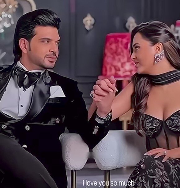 kriti_raj_9911's tweet photo. You know the man is everything to her when Teju reacts like that 🥺🧿♥️

#TejRan https://t.co/dcdjrLBtMV