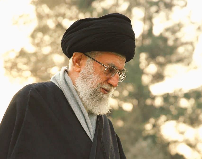MOHAMMAADIR's tweet photo. - کدوم دعات وقتی مستجاب نشد دلت سوزوند؟
+ دعا کرده بودم حتی یک روز بعد #آقا زنده نباشم..
#ای‌پسر‌فاطمه‌منتقم‌تو‌هستیم https://t.co/dC6RRRx9Oq