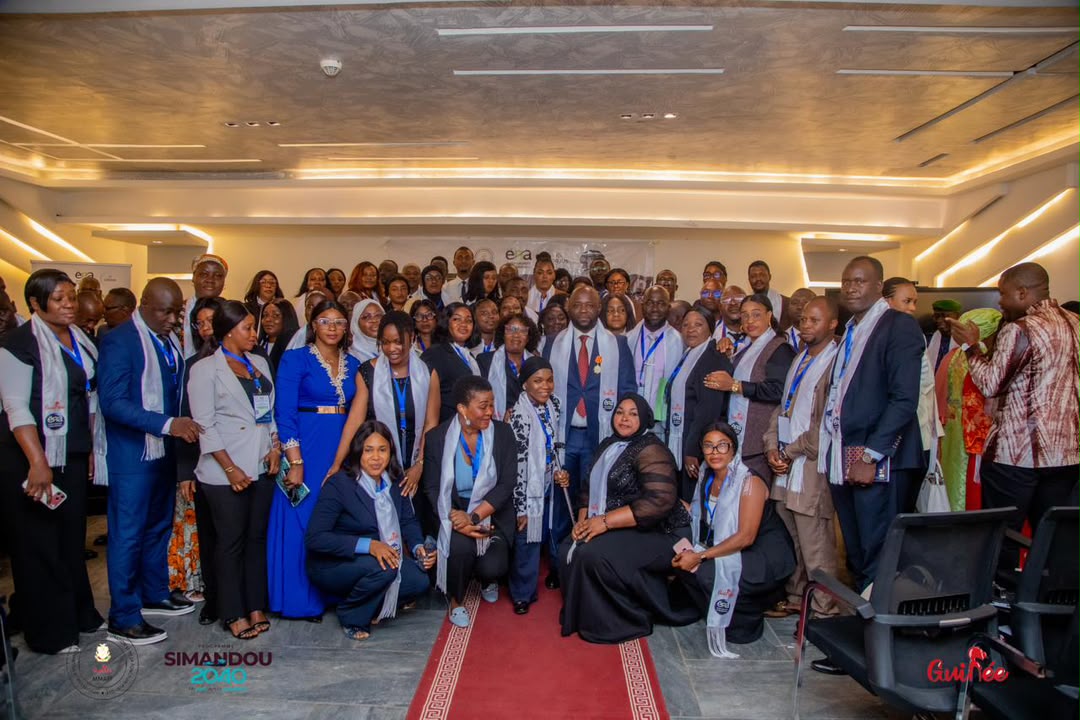 Africaguinee's tweet photo. 🇬🇳Modernisation de l’administration: L’ENA de Guinée lance une formation stratégique destinée aux agents des services d’accueil des ministères✅

https://t.co/ADXu7xIehJ https://t.co/JZlfl9DTH3
