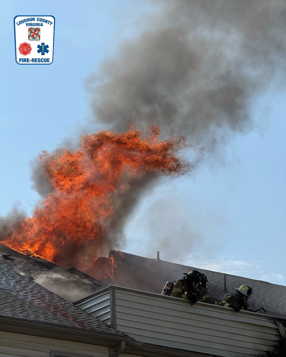 LoudounFire's tweet photo. The Loudoun County Fire and Rescue Fire Marshal’s Office investigation into yesterday’s house fire in the 22,000 block of Cambridgeport Square determined the fire was accidental, caused by improperly discarded smoking materials. 🚨Critical safety info➡️ https://t.co/Gk0Mb3F5CL https://t.co/VNx0Lnr0rm