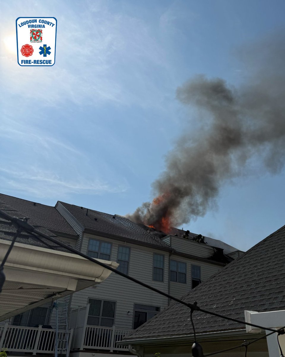 LoudounFire's tweet photo. The Loudoun County Fire and Rescue Fire Marshal’s Office investigation into yesterday’s house fire in the 22,000 block of Cambridgeport Square determined the fire was accidental, caused by improperly discarded smoking materials. 🚨Critical safety info➡️ https://t.co/Gk0Mb3F5CL https://t.co/VNx0Lnr0rm