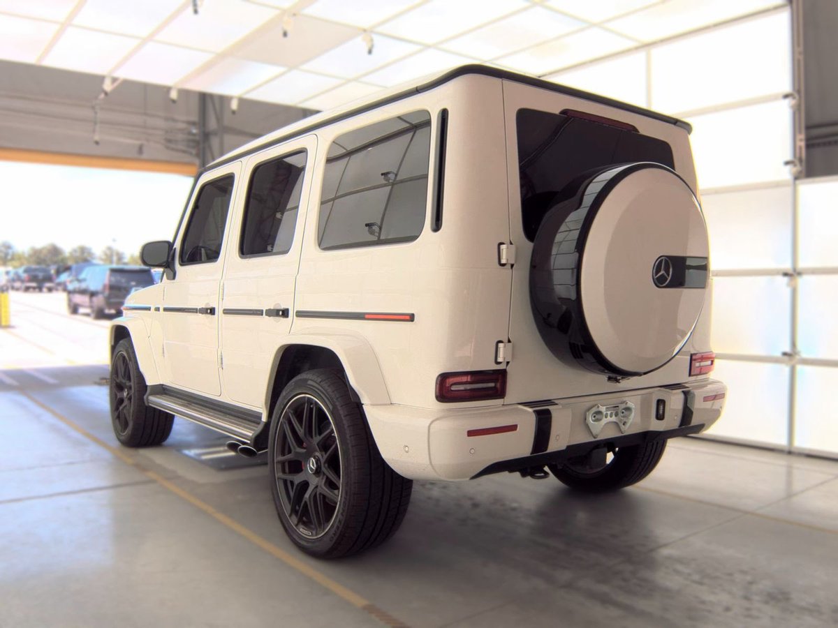 Kinglamarr___'s tweet photo. Think about this 2020 G63 AMG before you sleep! 🫵🏽 https://t.co/L3T87e5lbX