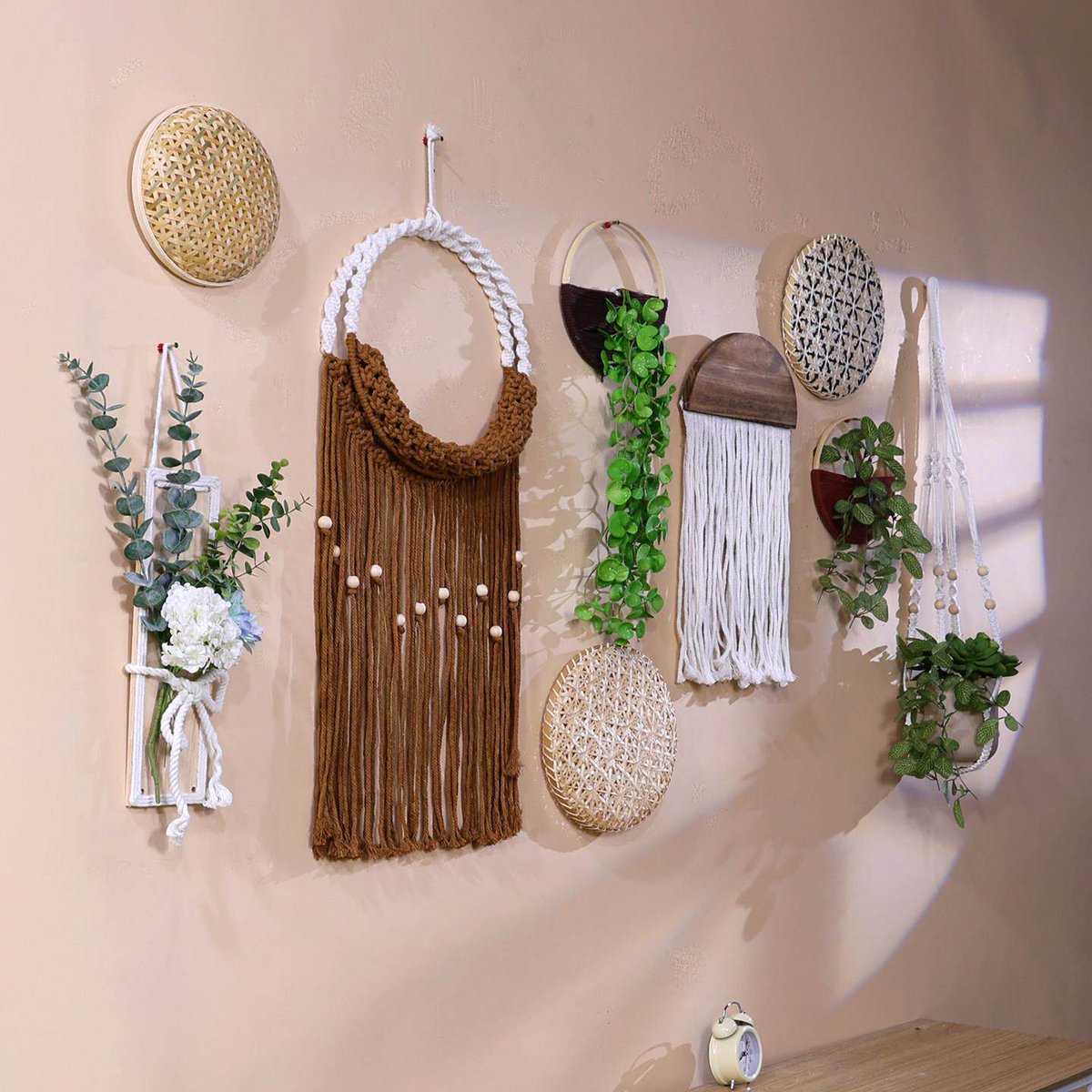 ExcelSam26756's tweet photo. Just finished weaving a mini macramé plant hanger with soft cotton cord—perfect for sprucing up my small balcony! What’s your latest handmade project ， https://t.co/DOiR3MLVFm