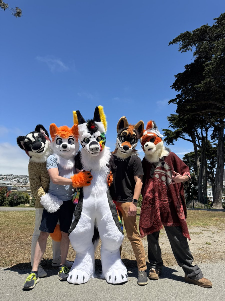 EditTheFox's tweet photo. SF boys

📸: @PulsarFerret https://t.co/KTO7Awq44t