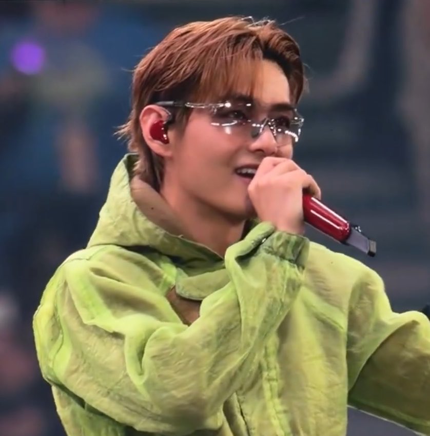 taeteluv_'s tweet photo. THIS NEW FIT https://t.co/g6uQe78Mlb