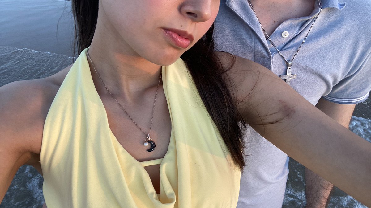 coquit0oo's tweet photo. Fin bonito, te amooo mi amorrrr belloooo 🩷🤍 https://t.co/PR3uwbErmH