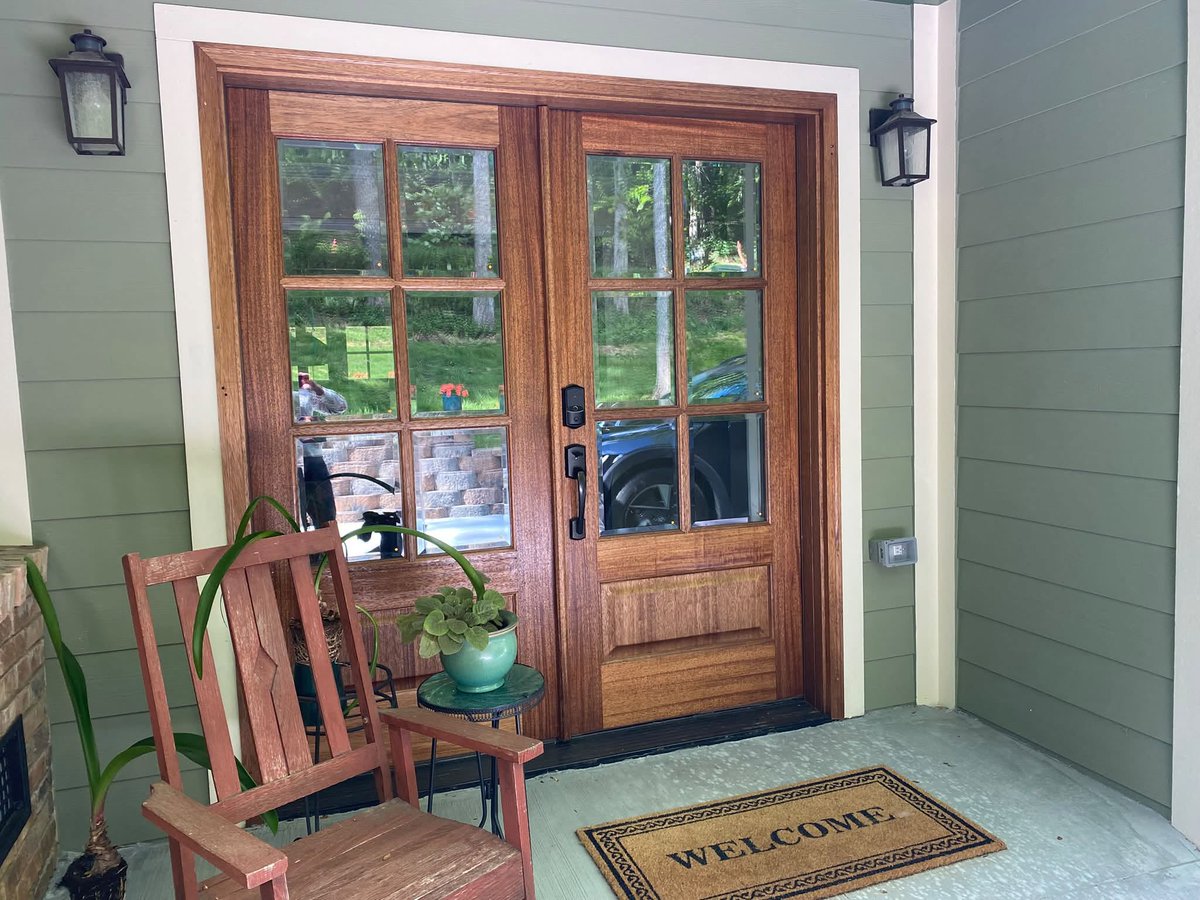 nenamoss's tweet photo. We had a wonderful experience with FRH Construction of Oak Ridge, TN. A project to help us age in place turned into a beautiful and highly functional addition to our home. https://t.co/etZBkmwJaq