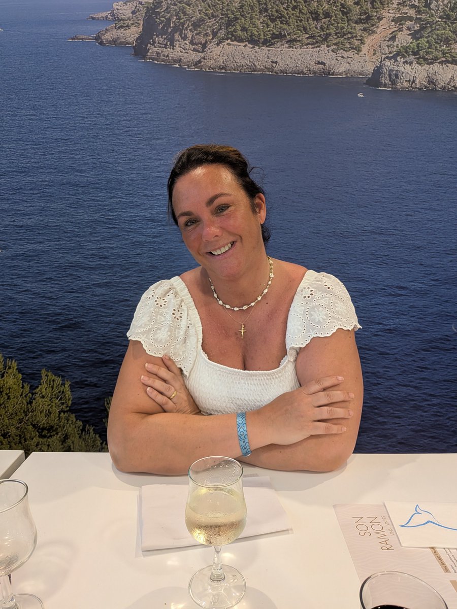 andycritch's tweet photo. Mrs C looking fabulous in Majorca xx https://t.co/8Jx1v3hI37