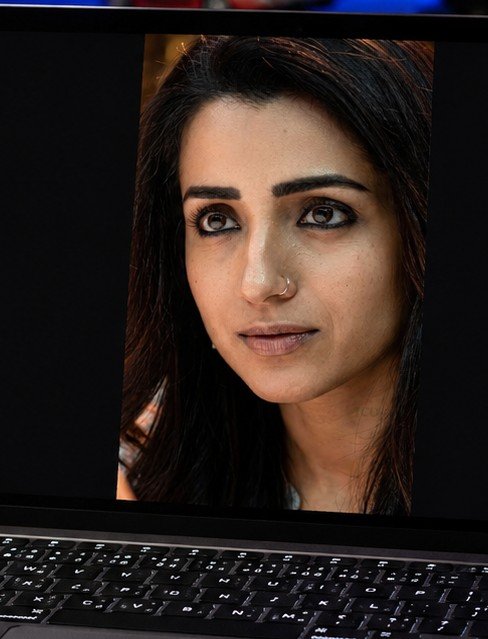 mrB05S's tweet photo. Bud (kulukkittey)-Enga trisha mamiyoda soft aana lips aa vachu un poola oombuna epdi irukkum nu kanna moodittey yosichu paaru

My mind voice-vida maatan polaye😤

(Me closes the eyes and start thinking about trisha mami's lips)

Bud-Kanna thorakka koodathu
Purinchutha😁 https://t.co/5ix4RytXWR