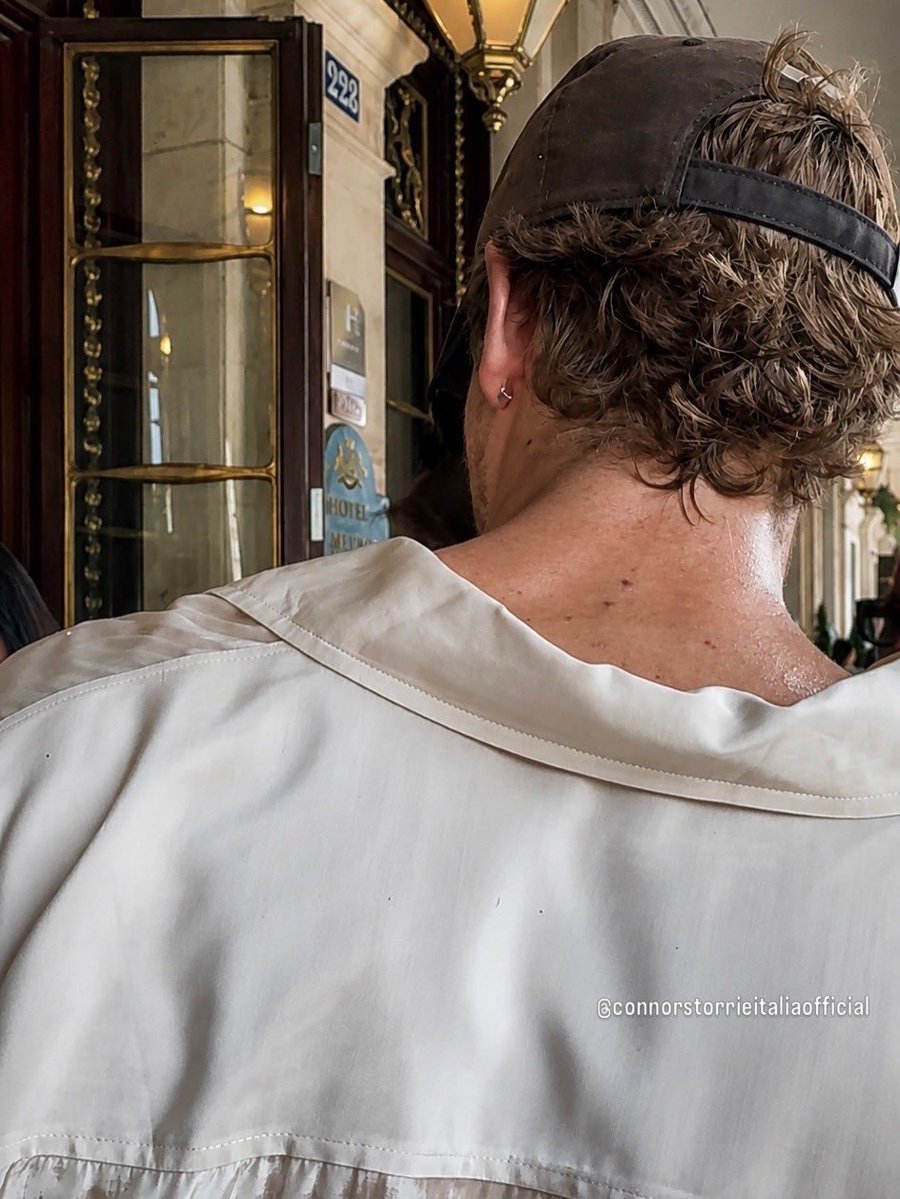 connorstupdates's tweet photo. New photos of Connor Storrie, his hair, and his back in Paris this June.

📸 @ConnorStorrieIT https://t.co/XZckgFs4yC