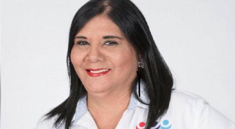 LosAdictivos's tweet photo. El INE pidió a la FGR investigar a la excandidata a diputada federal de Movimiento Ciudadano, Martha Elena Vega Pereyra, por presuntamente ofrecer 30 mil pesos a una funcionaria electoral para validar una asamblea de la organización México Tiene Vida https://t.co/FUNKi2qcxD