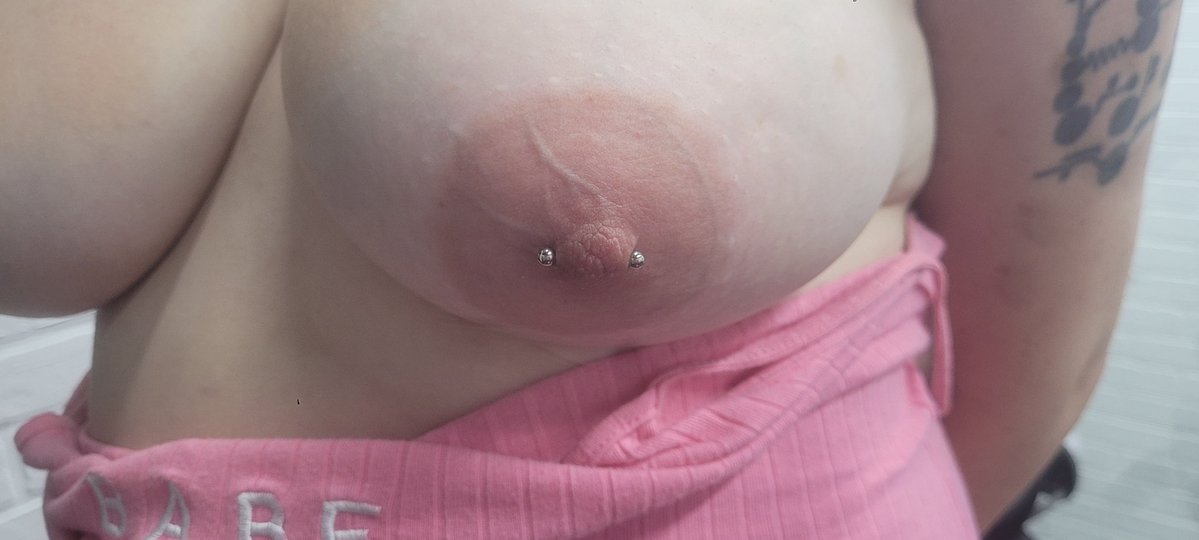 LetsGetStabbin's tweet photo. A healed set of nipples for a homie, glad you had no trouble with these! #nipplepiercings #piercer #piercings https://t.co/zNXkn0uUxV