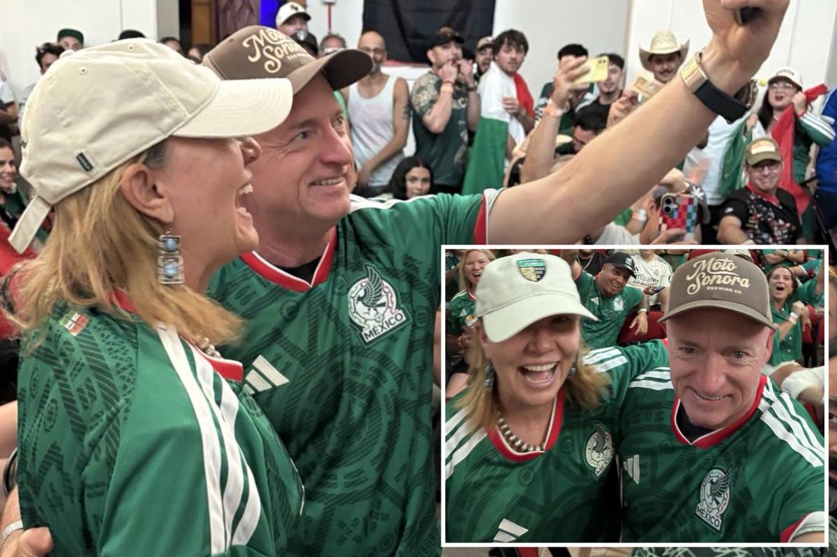 nypost's tweet photo. Sen. Mark Kelly gets skewered for wearing Mexico jersey at World Cup game https://t.co/ilqjCglUG7 https://t.co/Sz0uR6kgTa