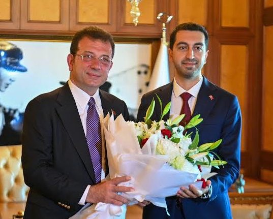 demokrasihaberr's tweet photo. İDDİA | Tuzla Belediye Başkanı Eren Ali Bingöl, 14 Temmuz’da AKP’ye geçiyor. https://t.co/hiQV1GGVsh