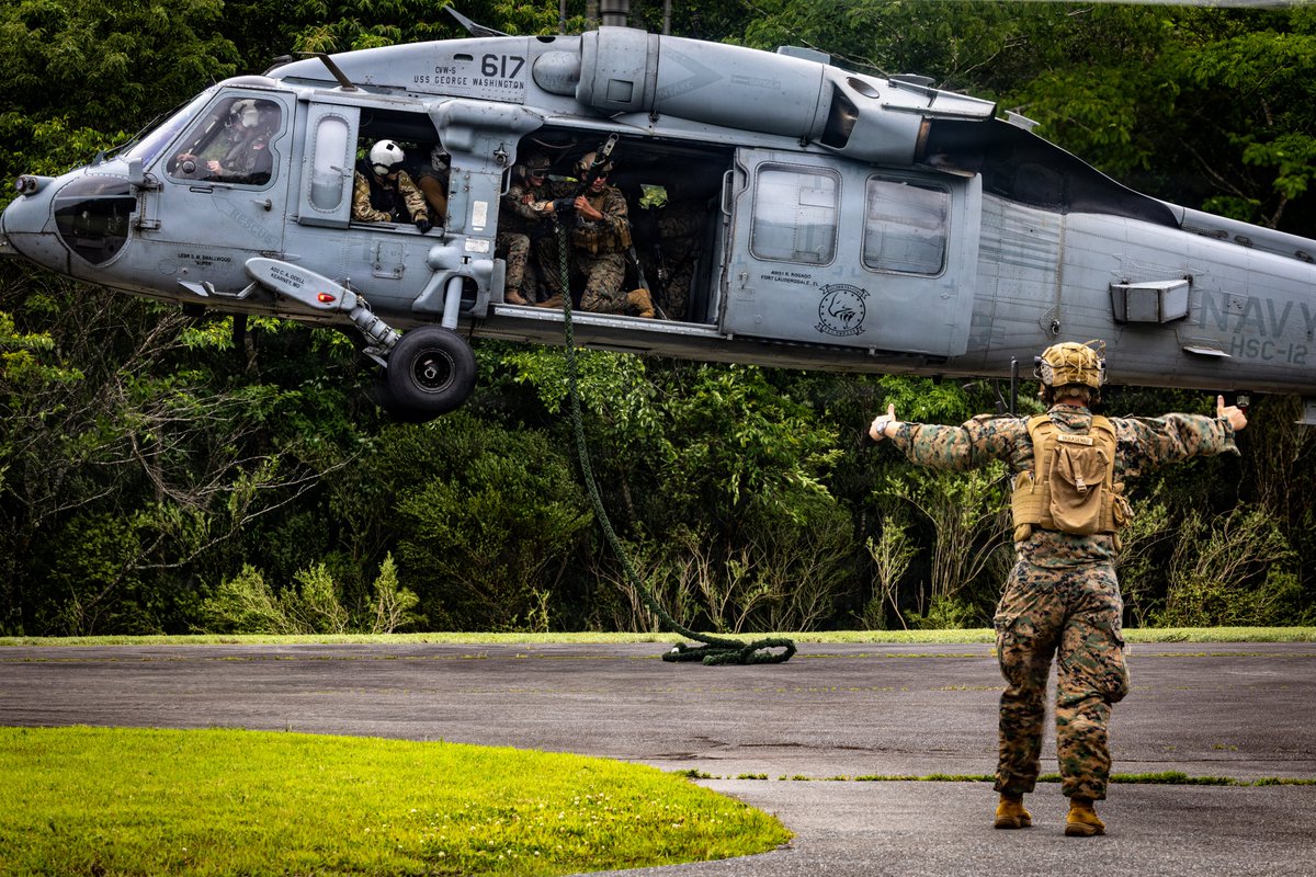 USPACOM's tweet photo. Tactical edge ๐๐
3rd Marine Division Marines conduct fast-rappelling training from an MH-60S Seahawk in Japan during Fuji Viper 26.3, sharpening tactical insertion proficiency across the first island chain.
๐ Japan
๐ธ Lance Cpl. Oscar Ocampo
#PACOM #USMC https://t.co/pNNbiHsN24