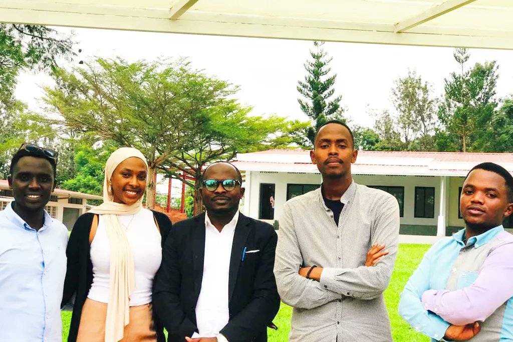 HAYi_Group's tweet photo. The future of health is built through collaboration. This moment reminds us that meaningful impact happens when professionals from different disciplines come together with a shared purpose. https://t.co/v82OBEPWXt