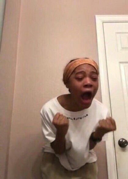 mellohmels's tweet photo. Me suffering the consequences of my own decisions😂🤦🏽‍♀️ https://t.co/BP5J3NH0nc