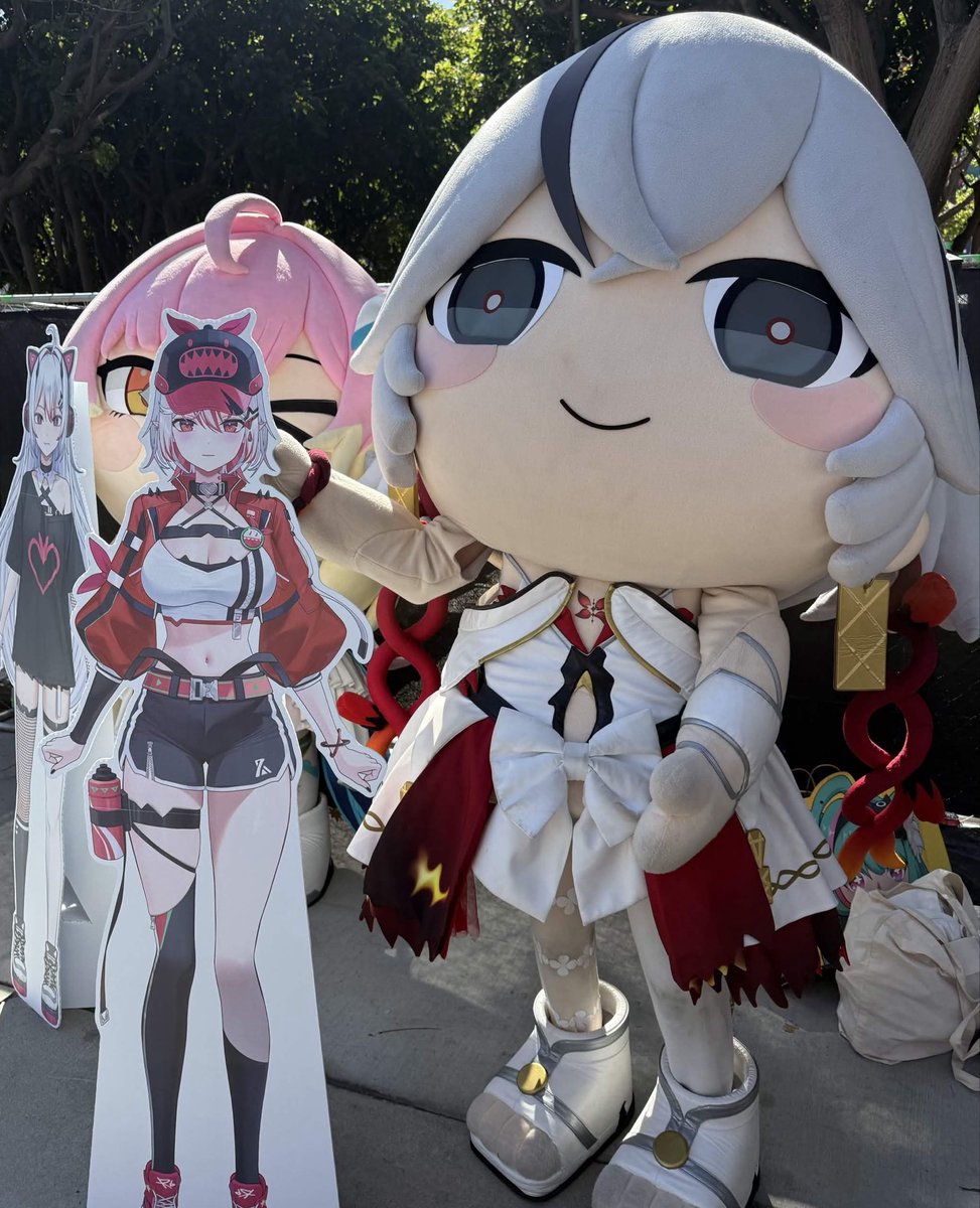 MaiRubeee's tweet photo. Anime Expo 2026 has finally come to an end 🥹💖 This has been my most exciting and busiest convention for many reasons, but through it all, you guys made it 1000x more memorable!

From my official dance video releasing on YouTube, to hosting for NIKKE, to public dancing on the AX floors, AND dancing + hosting the Wuthering Waves official cosplay gathering on Day 1 + Day 3, then also having my first official Meet & Greet at the iBUYPOWER booth, and more! 🤩 I cannot thank everyone enough for coming by and supporting whether it’s both online or in-person. To my community and my friends who showed up— BIG BIG thank you 🫶

A LOT of work was done behind-the-scenes to be able to pull off everything this AX2026. I appreciate everyone who have been enjoying the content I’ve been putting out. Cheers to more! Thank you everyone for the kind words & support! ❤️🪱 There’s more to come!