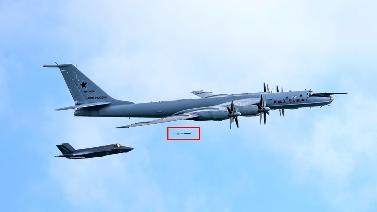 Debaser83994181's tweet photo. Eigentlich kann man sich doch bei den Russen bedanken, dass sie der Übung FIRECREST etwas Realimus verpasst hat. 

Die TU-142MK warf in der Nähe des britischen Flugzeugträgers Prince of Wales hydroakustische Bojen ab, die Teil des U-Boot-Abwehrsystems des Flugzeugs sind. Die Engländer schickten dann F-35 Abfangjäger und die Russen warfen selbst im Beisein der Jäger noch eine Boje ab.