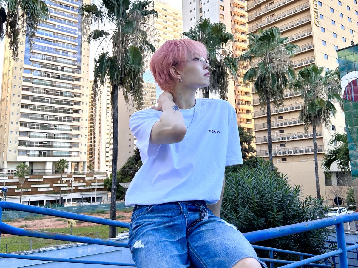NTX_OFFICIAL_'s tweet photo. ☀️🌙🇧🇷

#XIHA #시하
#NTX #엔티엑스 https://t.co/j9padsI5jG