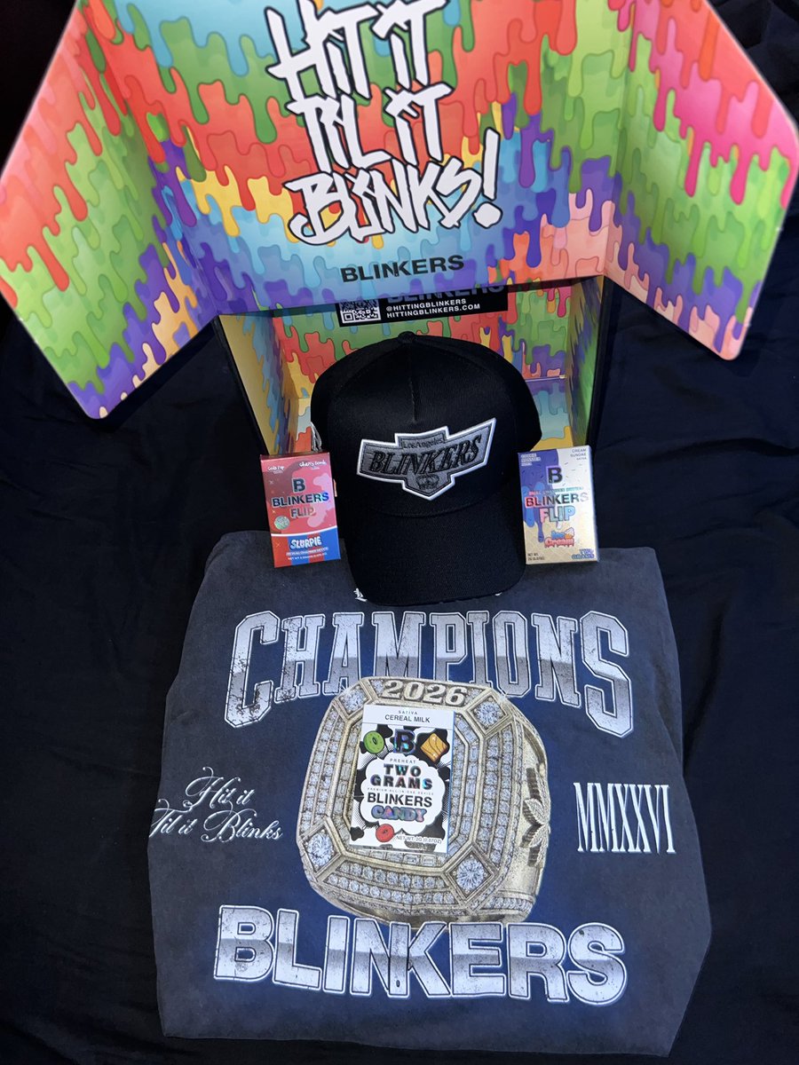 BroncoWarrior30's tweet photo. Huge thanks to @WeedPorns and @blinkers420 for the awesome giveaway! I love it all!!! https://t.co/cJxTzmDWOh