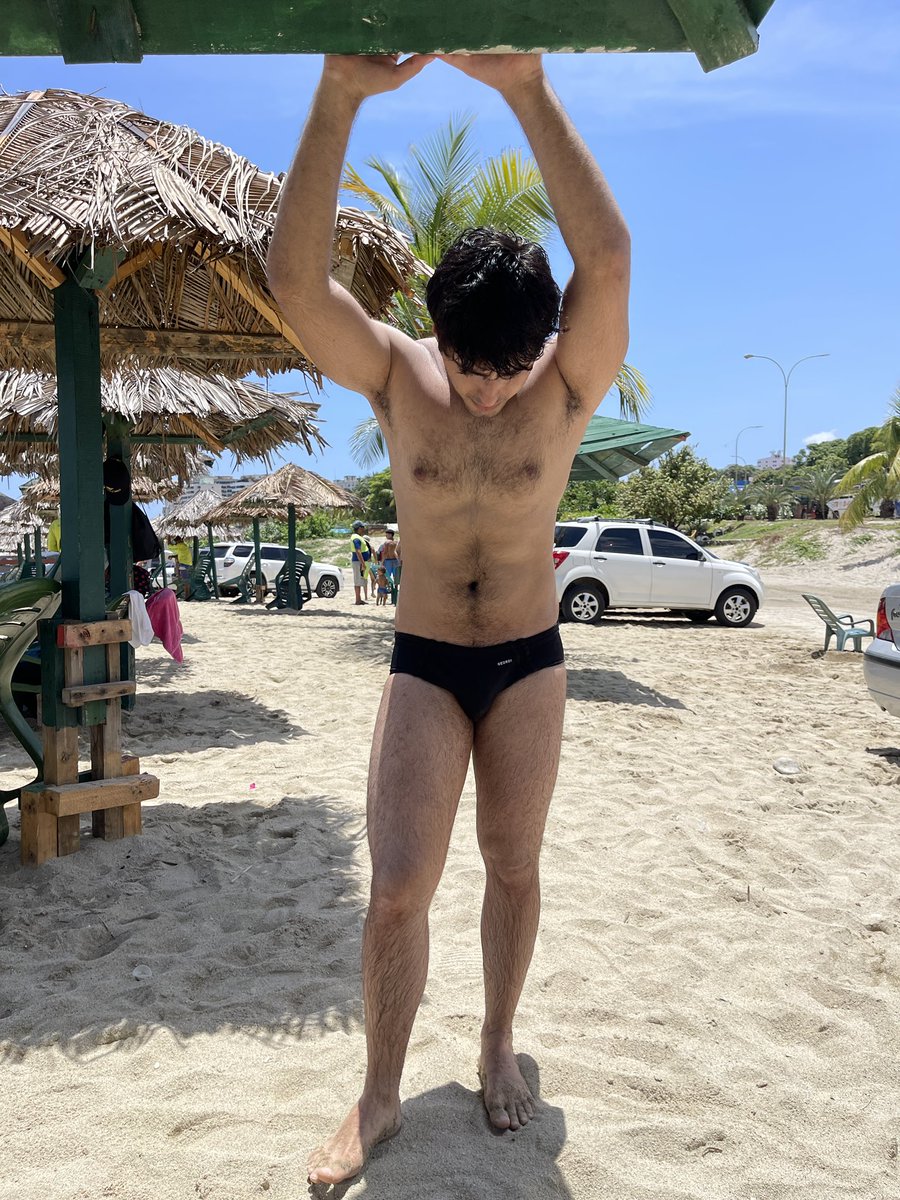 DavidDacamara21's tweet photo. Mi guaira bonita ❤️���🩹

#caracas #venezuela #laguaira #underwear #beach #playa #boy #gay #men https://t.co/yBS3YzGefN