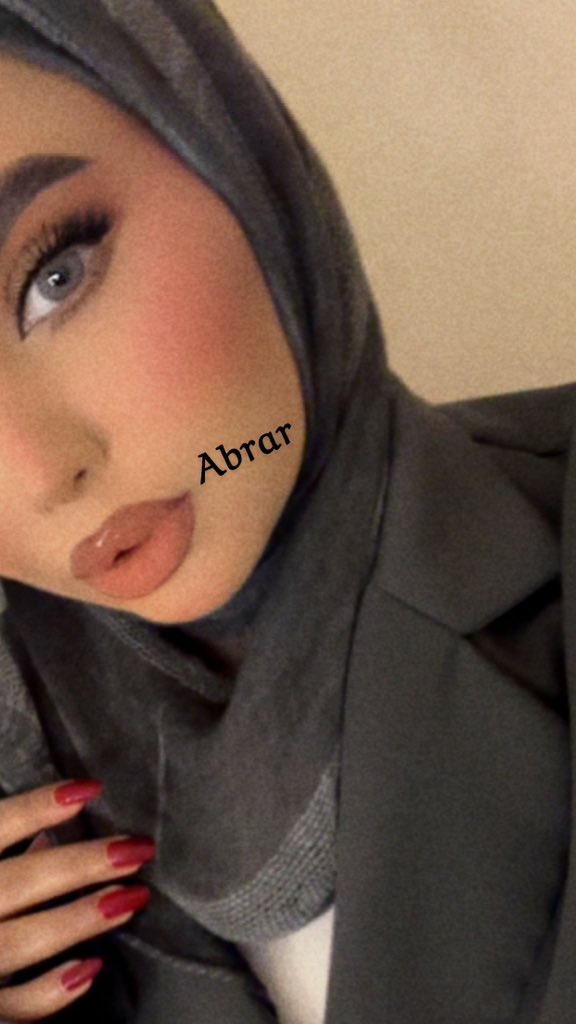 anoosha000000's tweet photo. في عينها دوله وفي رمشها كون 
وفي محجر عيونها هلاك القبايل . https://t.co/z36VQg2Xnd