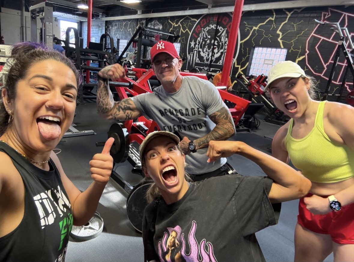 Bayleyscupcakes's tweet photo. New photos of Bayley with her trainer, Maxxine Durpri, and Jessika Carr! 💜 https://t.co/FKiA2SNlb2