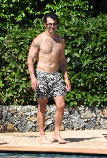 strawbsxjonas's tweet photo. Its a hot Joe Jonas summer. https://t.co/M3hAFLbAkx