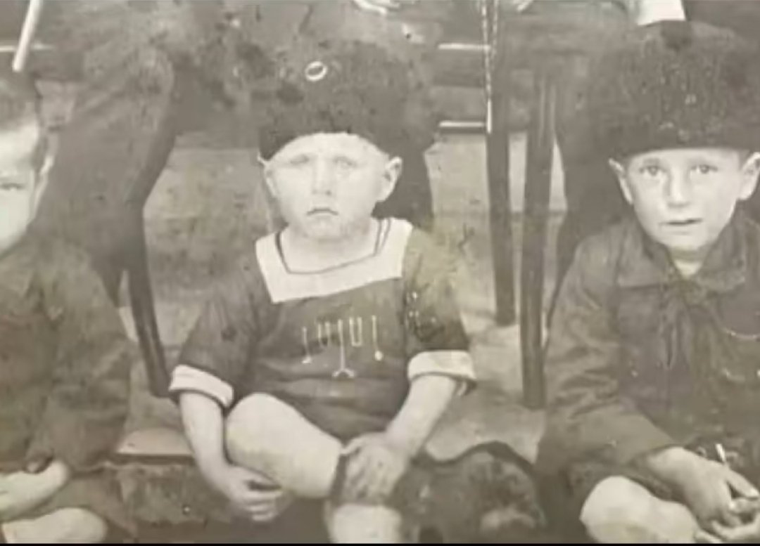 IsabellaCabrnu's tweet photo. Fotografías de la infancia y la infancia de Mustafa Kemal Pasha.🇹🇷 https://t.co/g6Kr3kPM5i