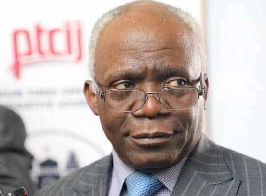 SamuelOmogor's tweet photo. According to Chief Femi Falana SAN, the father of Prince Adeniyi Adeyemi Mathew's father has been arrested. 

Me: Lmao... welcome to the NADECO style of democracy
Wait, was it his father who helped him get the office space at the Federal Secretariat? Or open account with CBN?😂 https://t.co/eGhW74rjBR
